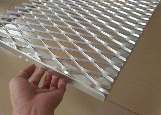 Revestimiento ligero ampliado tejido decorativo de la fachada de la malla de aluminio