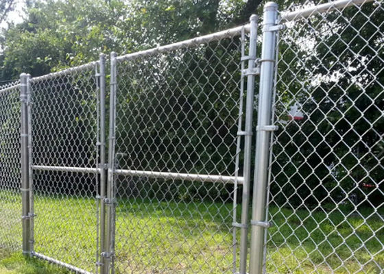 Protección contra la corrosión galvanizada de Diamond Chain Link Fence del alambre de 2-3m m