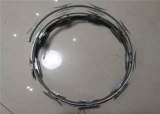 Cercado de púas del alambre de la maquinilla de afeitar del diámetro de la bobina de CRBW 450m m