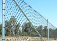 El Pvc galvanizado cubrió el alambre Mesh Diamond Hole Cyclone de la tela de 1,8 M Chain Link Fence